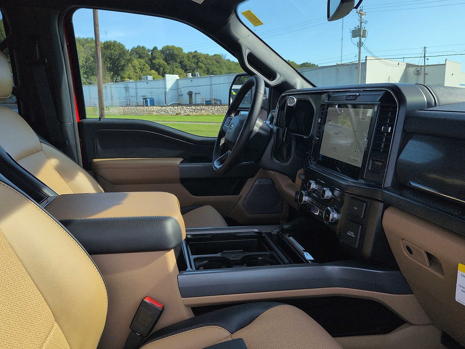 2027 Ford Super Duty F-250 SRW F-250® Lariat®