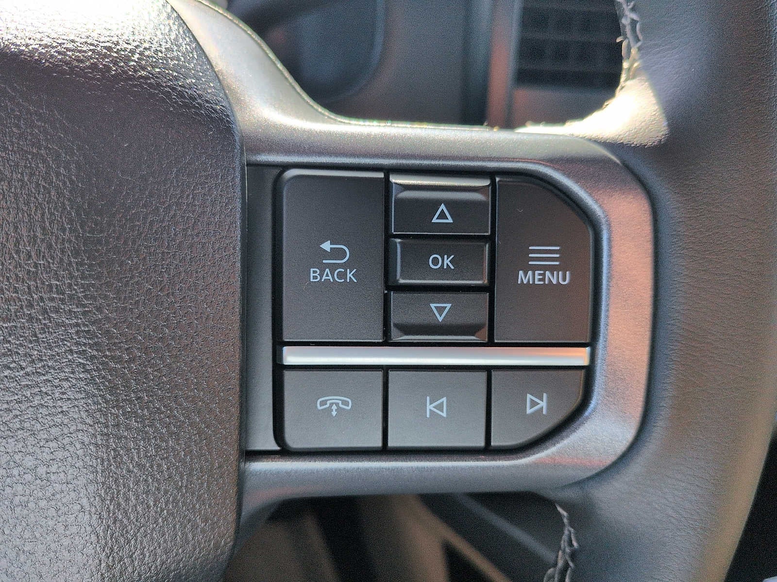 2027 Ford Super Duty F-250 SRW F-250® Lariat®