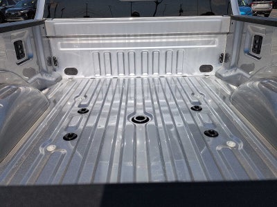 2027 Ford Super Duty F-350 SRW LARIAT