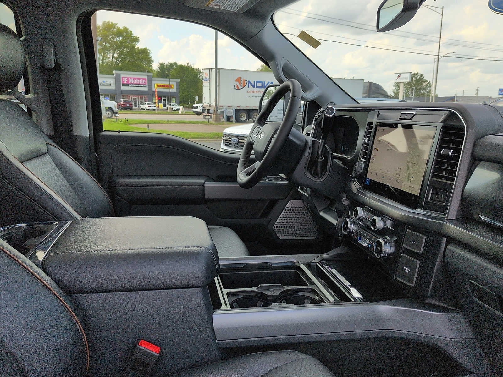 2026 Ford Super Duty F-350 SRW LARIAT