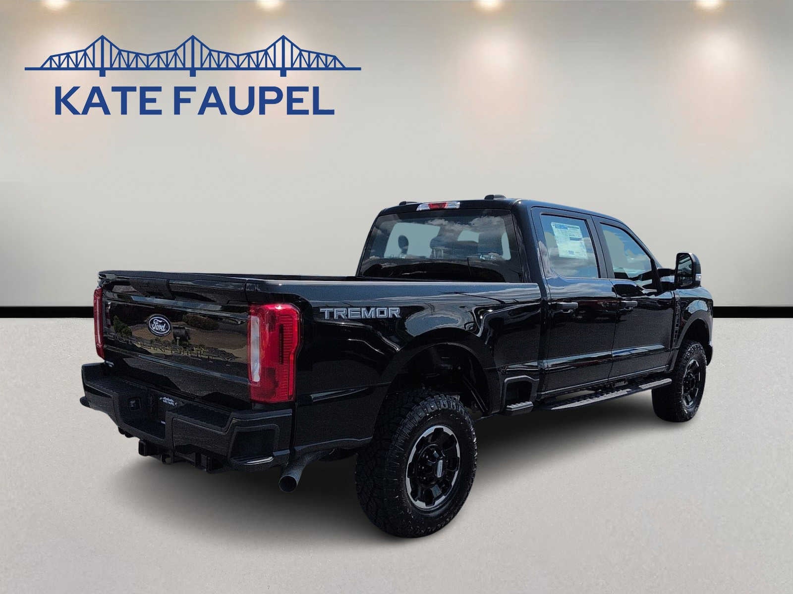 2027 Ford Super Duty F-350 SRW F-350® XL