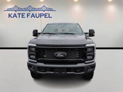 2027 Ford Super Duty F-350 SRW LARIAT