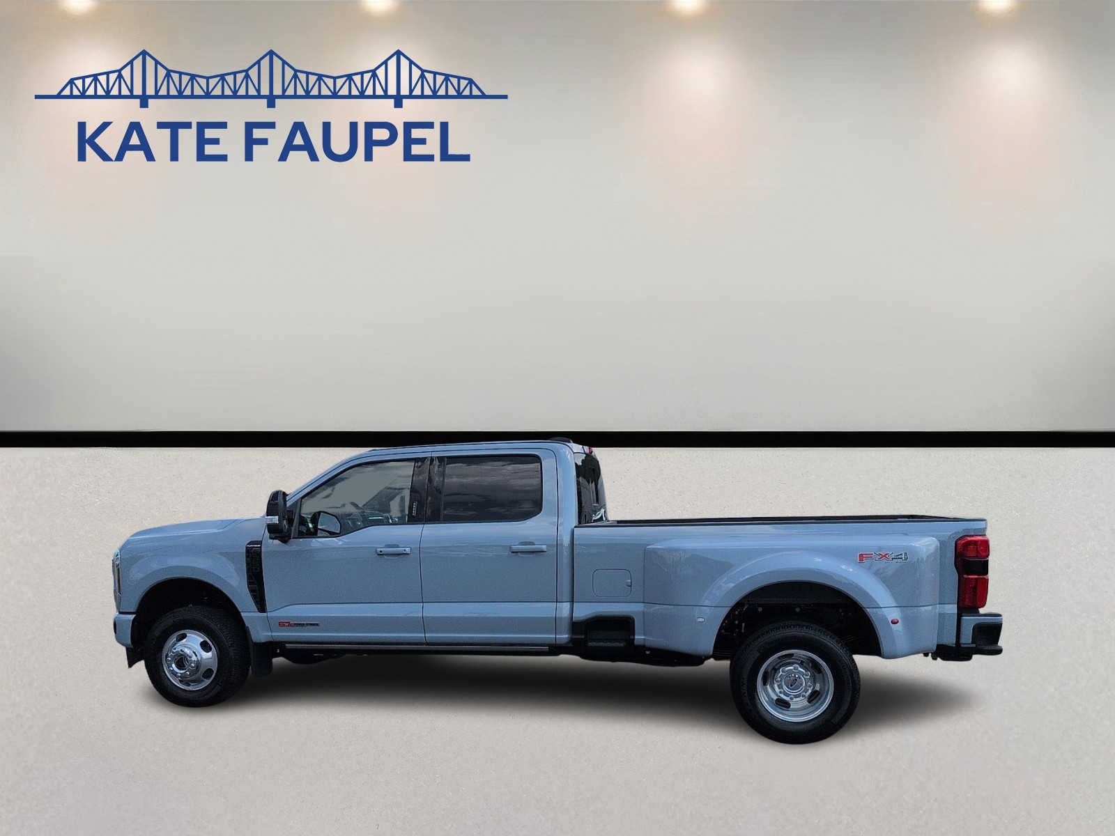 2026 Ford Super Duty F-350 DRW Pickup Platinum
