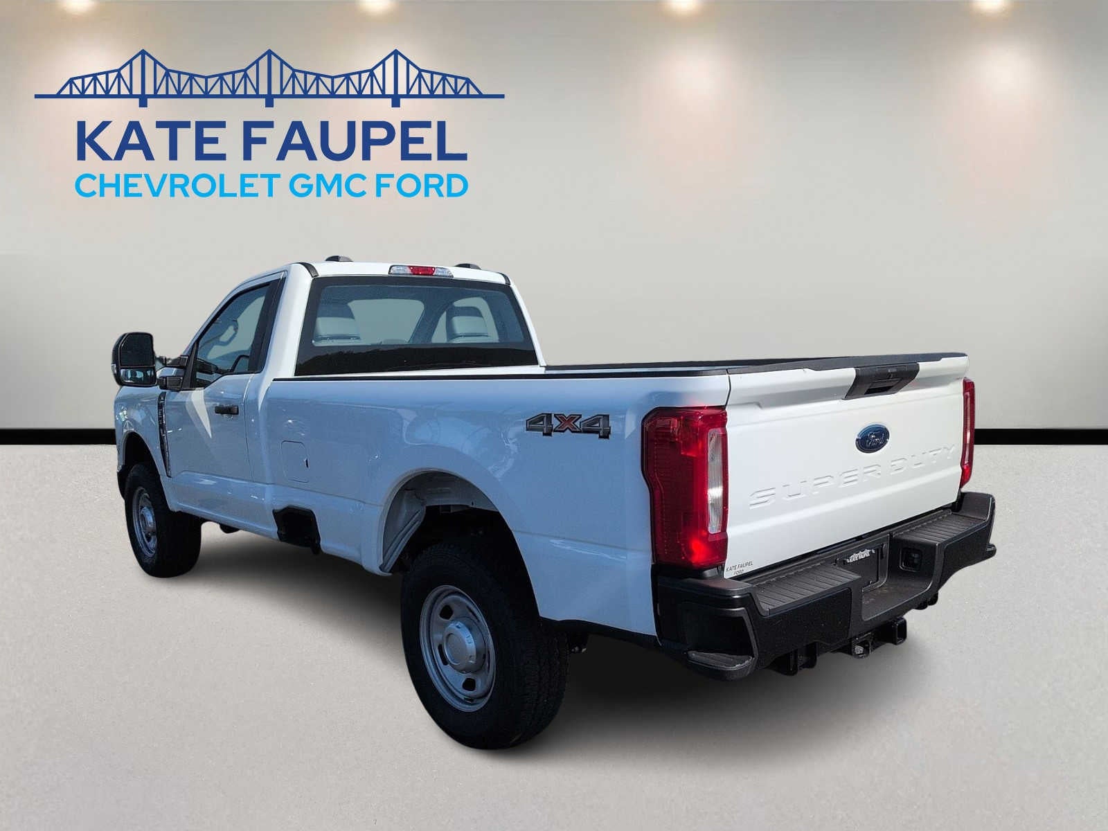 2026 Ford Super Duty F-350 SRW Pickup XL