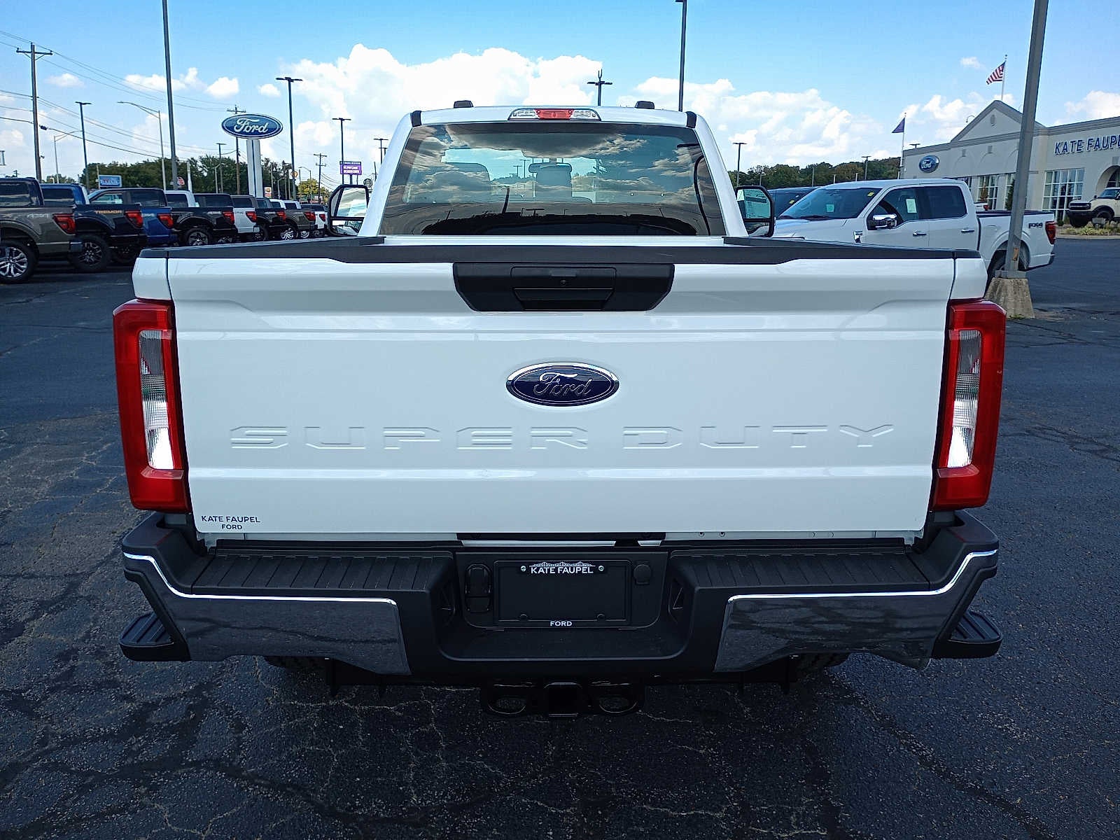 2026 Ford Super Duty F-350 SRW XL