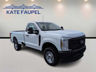 2027 Ford Super Duty F-350 SRW XL