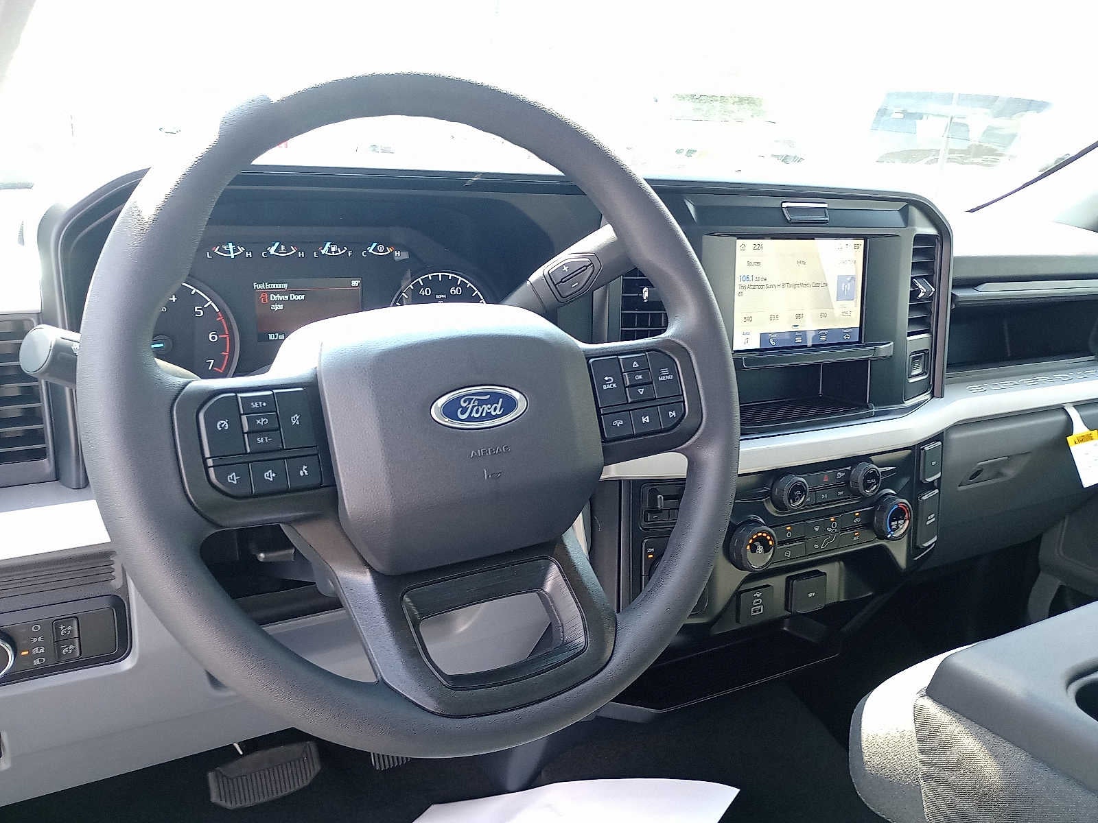 2025 Ford Super Duty F-350 SRW XLT