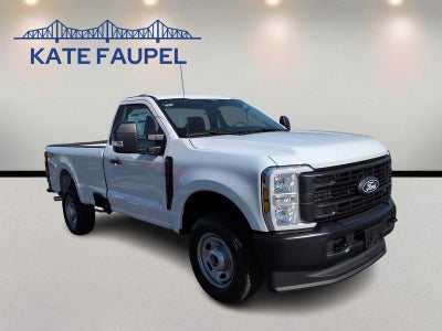 2027 Ford Super Duty F-350 SRW XL