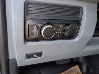 2027 Ford Super Duty F-350 SRW XL