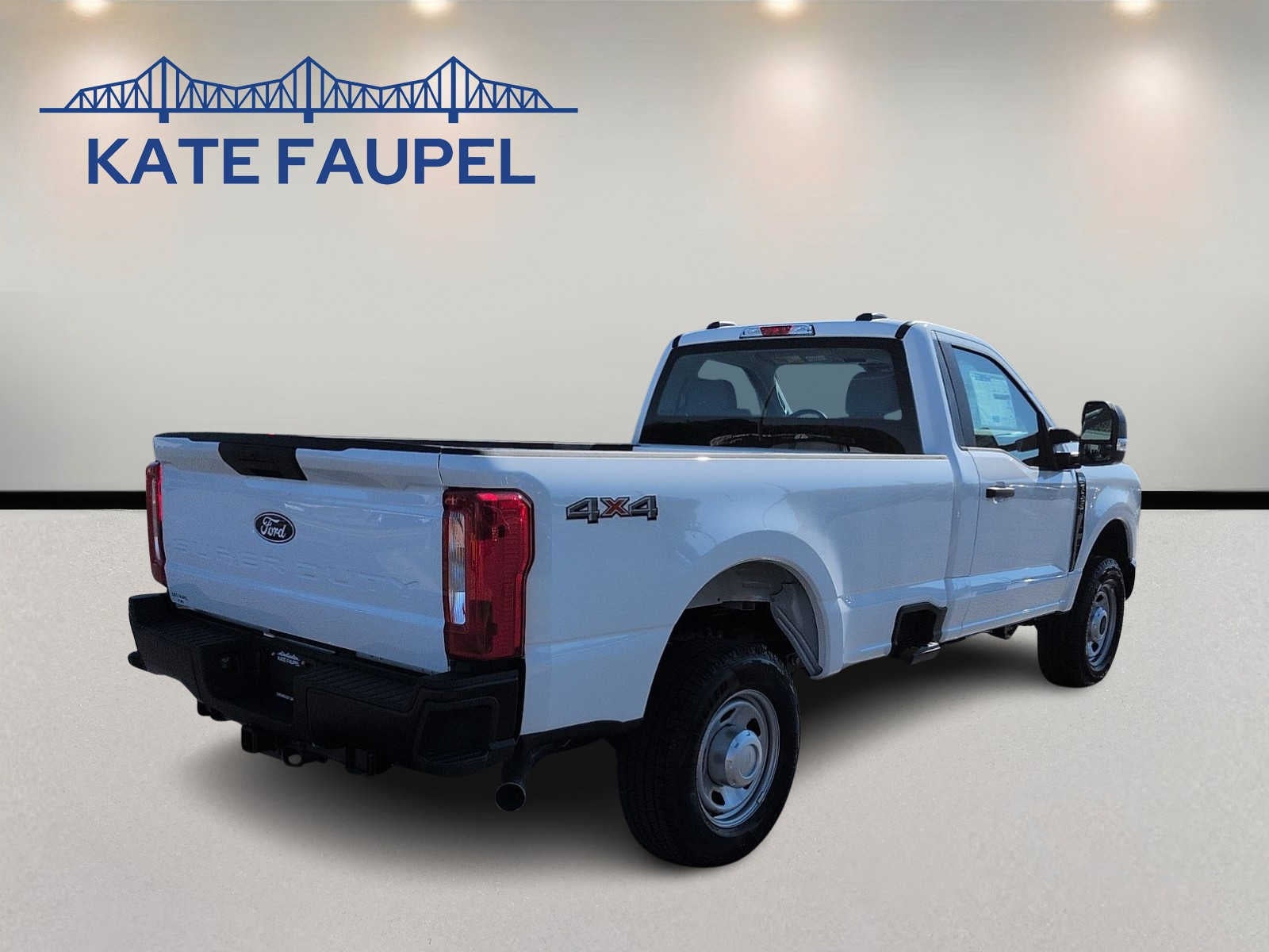 2027 Ford Super Duty F-350 SRW XL