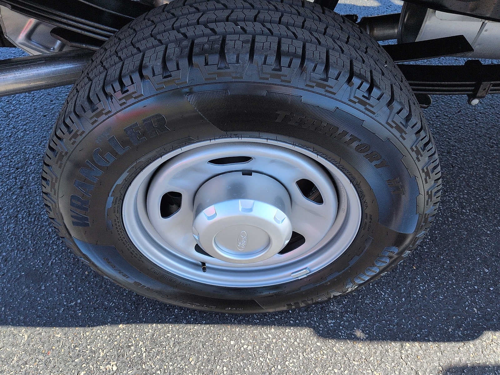 2027 Ford Super Duty F-350 SRW XL