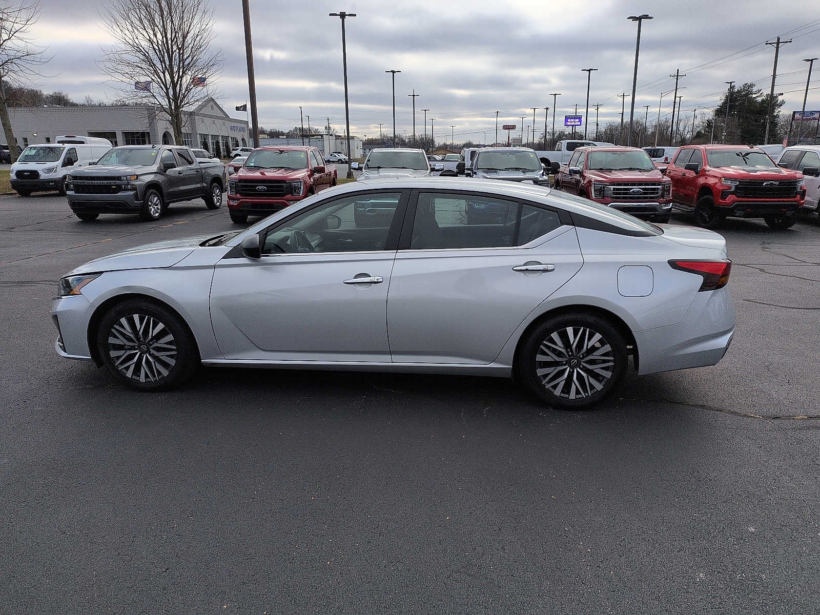 2024 Nissan Altima 2.5 SV