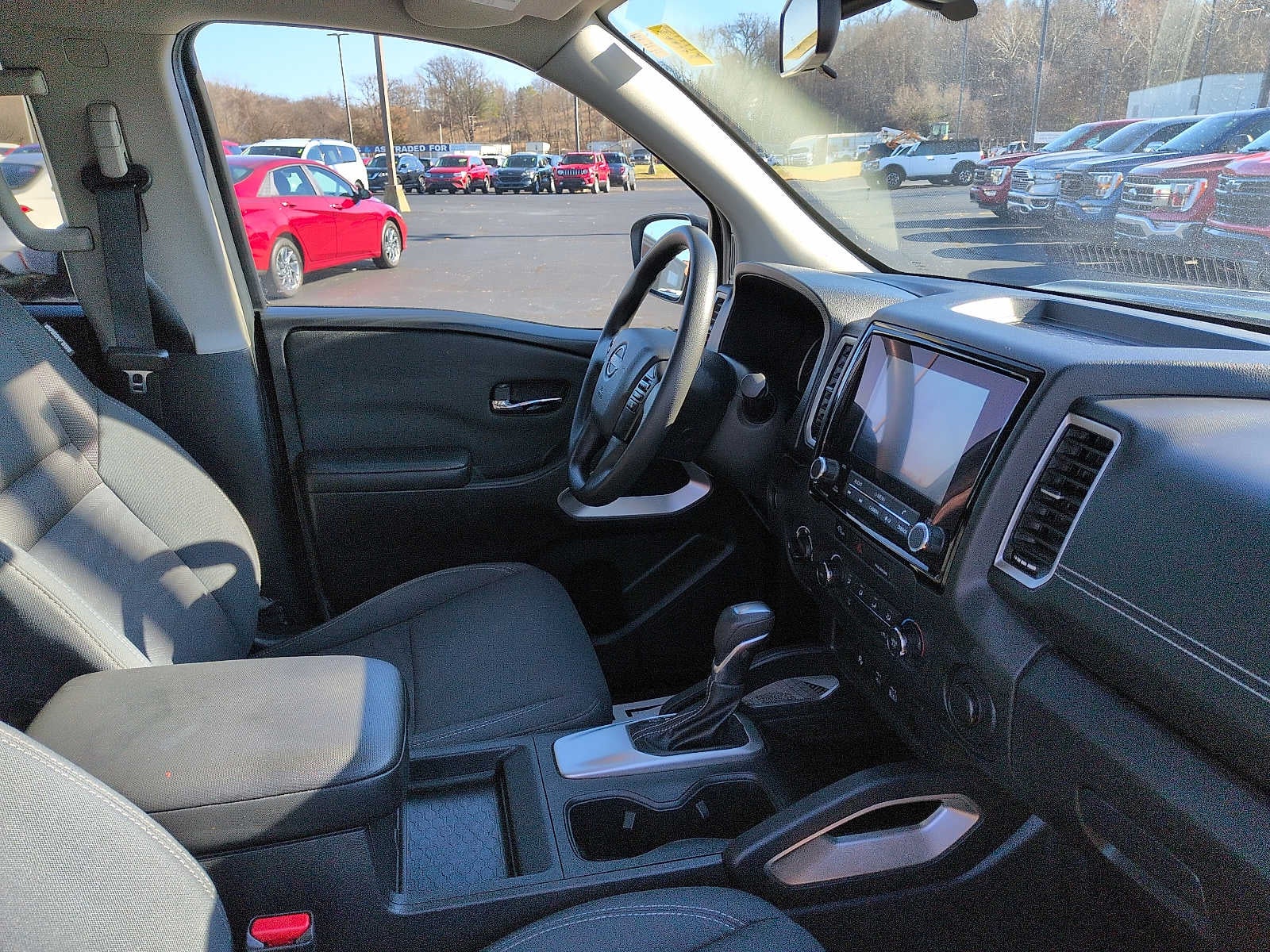 2024 Nissan Frontier SV