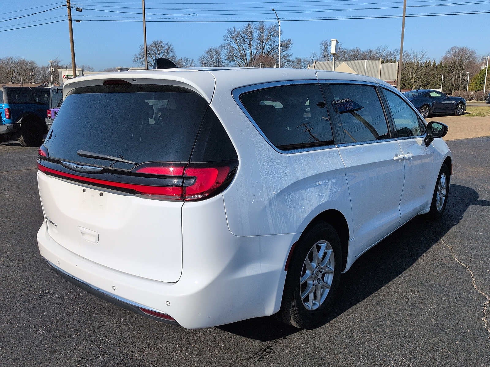 2024 Chrysler Pacifica Touring L