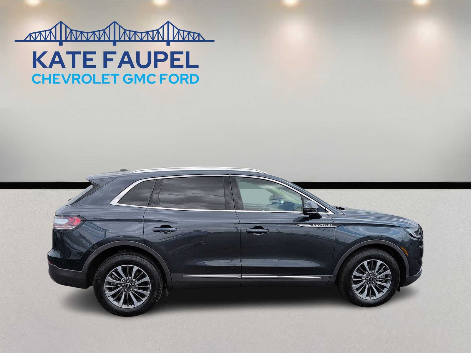 2023 Lincoln Nautilus Standard