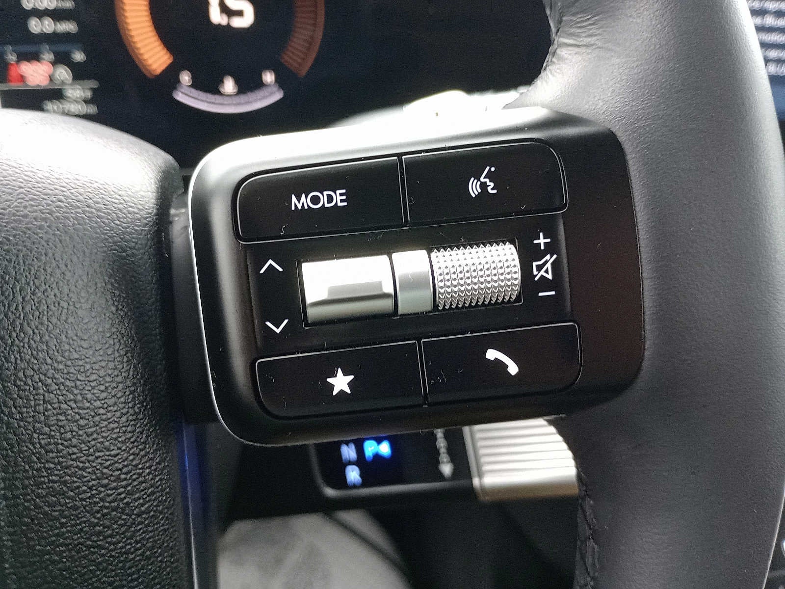 2025 Hyundai Santa Fe SE