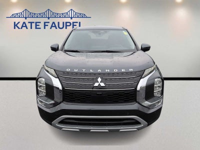 2024 Mitsubishi Outlander SE