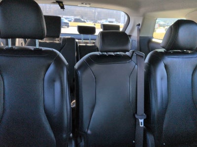 2023 Kia Carnival LX