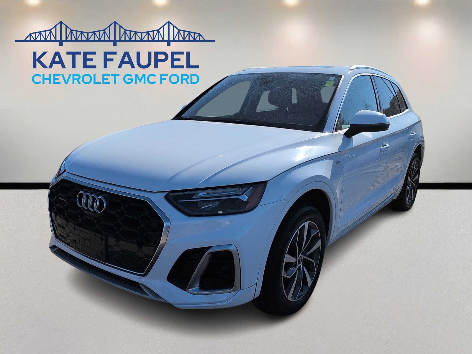 2023 Audi Q5 S line Premium Plus